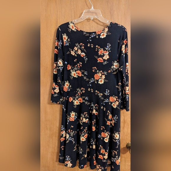 💥 🦋Forever 21 floral print dress🦋 size XXL - Picture 3 of 8